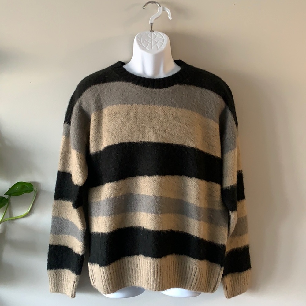 Mennace Distorted Animal Design Crewneck Sweater